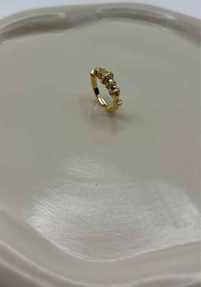 Gold Zirkon Taşlı Halka Detaylı Kadın Yüzük